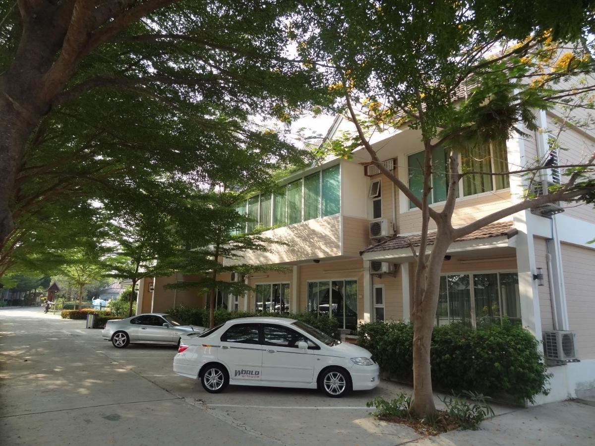 Baan Suan Resort Juree Punsuk محافظة سوفانبوري المظهر الخارجي الصورة