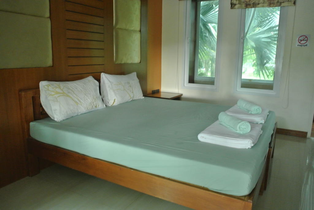 Baan Suan Resort Juree Punsuk محافظة سوفانبوري المظهر الخارجي الصورة