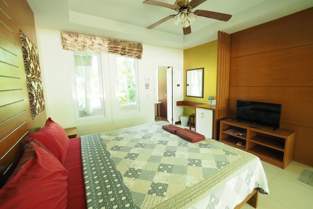 Baan Suan Resort Juree Punsuk محافظة سوفانبوري المظهر الخارجي الصورة